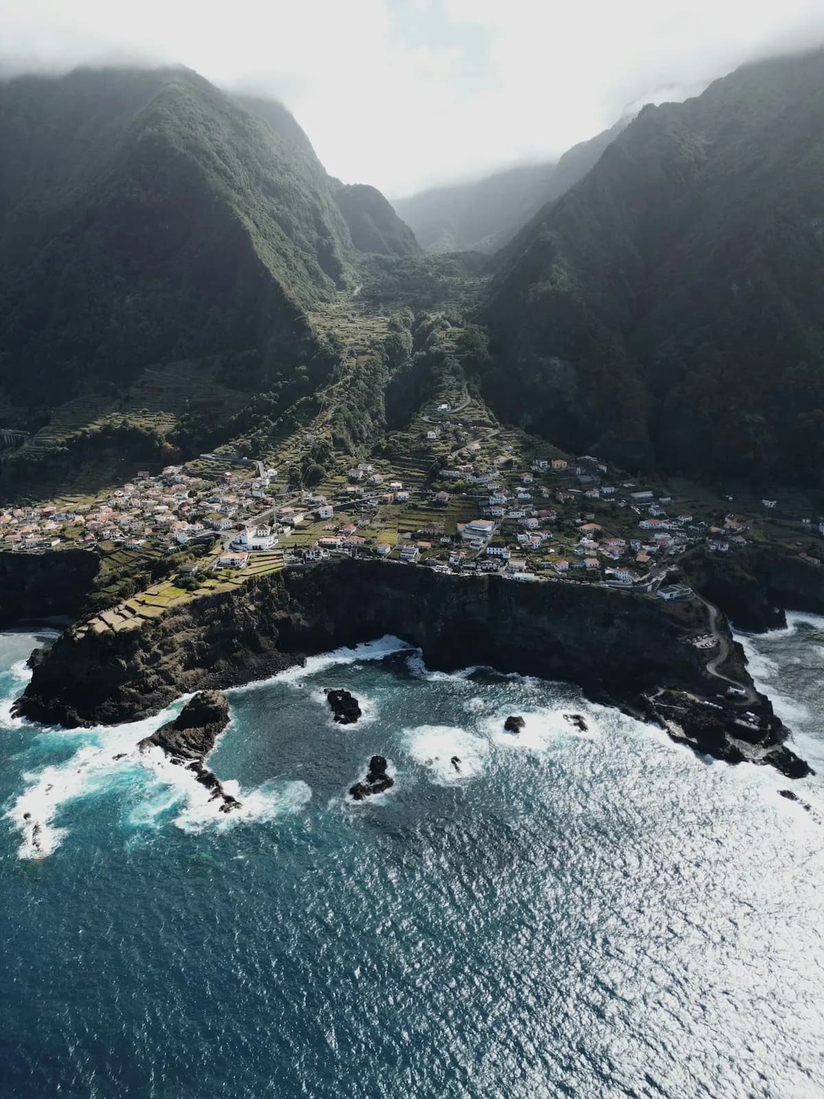 Mejores Aventuras en Porto Moniz: Que Hacer en 2026