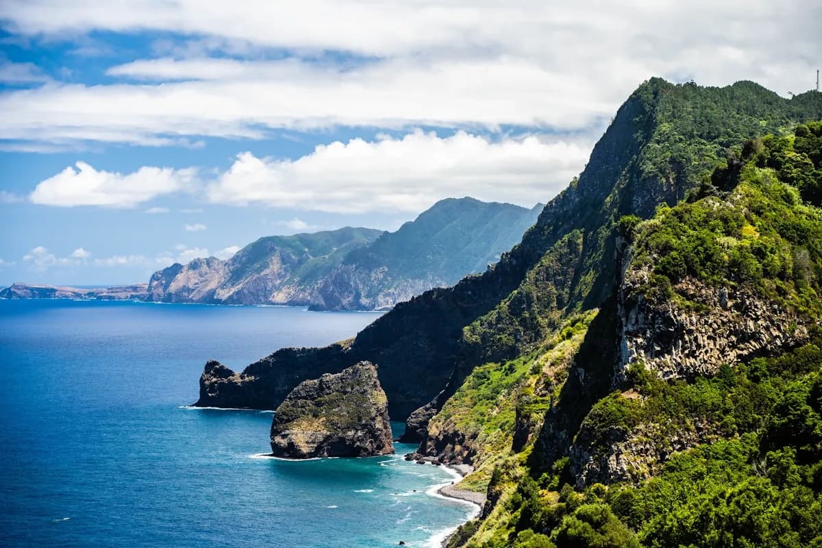 Anfahrt Porto Moniz von Funchal: Auto, Bus & Touren im