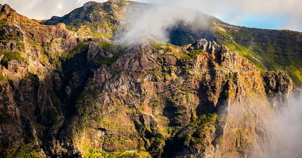 Co Robić w Ribeira Brava: Brama do Górskiego Serca Madery
